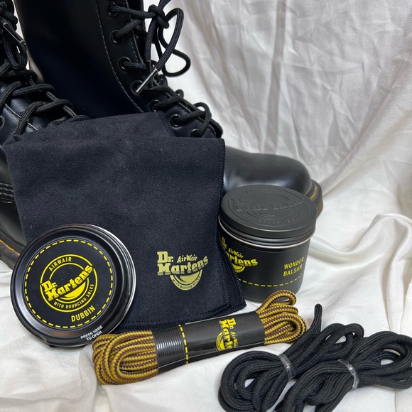 Doc Martens - Picture 5 of 7